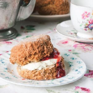 DessertFirst Wholemeal Brown Scones